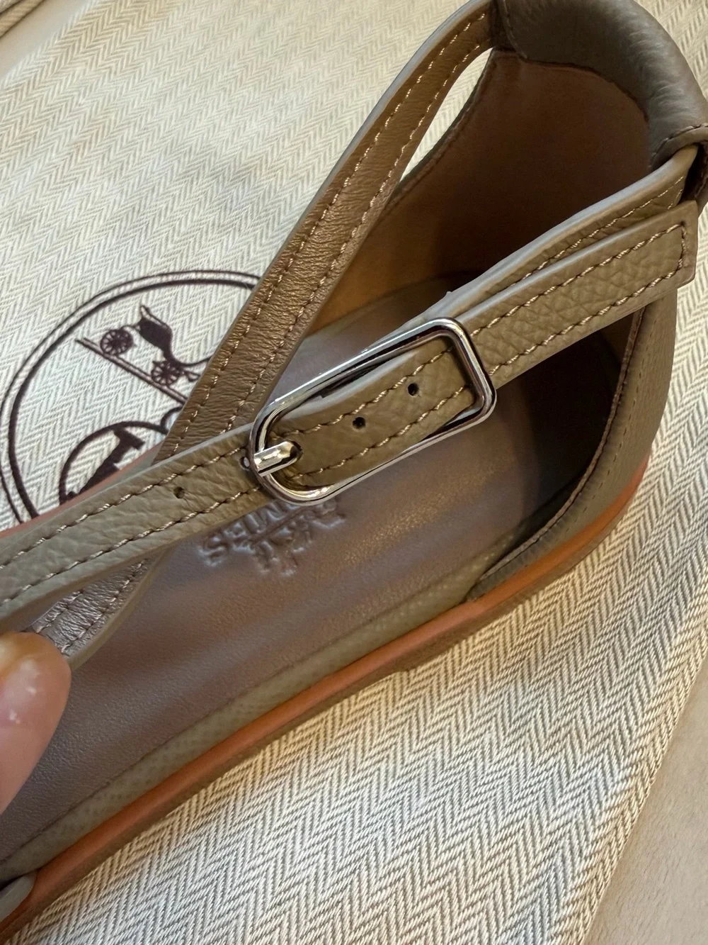 Women’s Oran Ankle-Strap Sandals in Olive Green